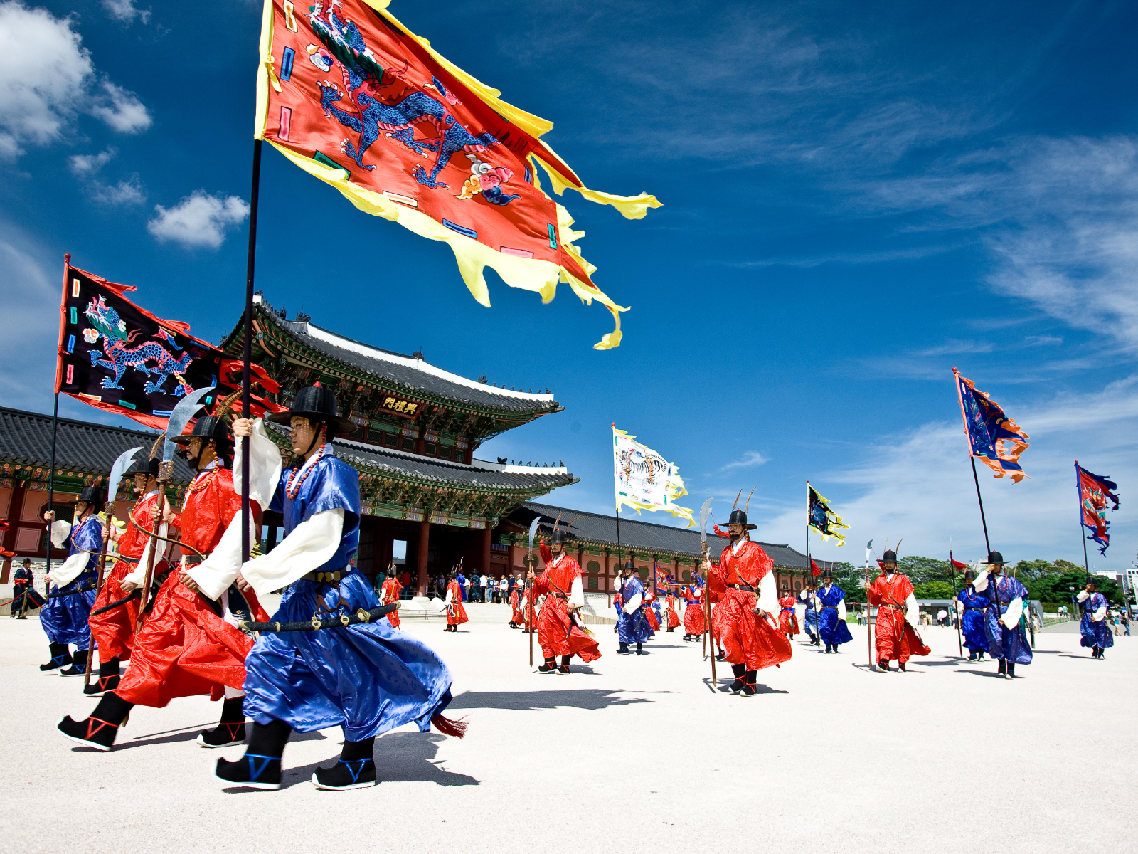  Day 2: Visit Seoul’s most important landmarks and embrace karaoke